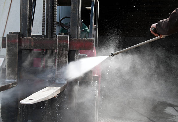 Best Patio and Deck Pressure Washing  in North Royalton, OH